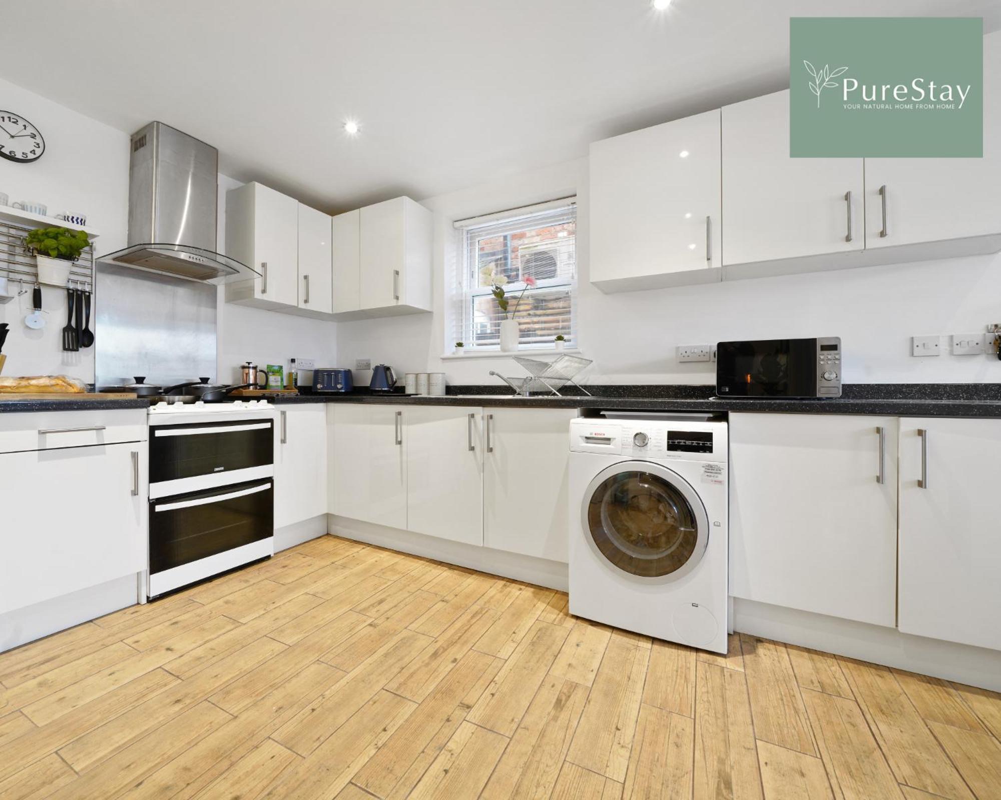 Stunning Two Bed Leamington Apartment With Free Wifi By Purestay Short Lets & Serviced Accommodation Exteriér fotografie