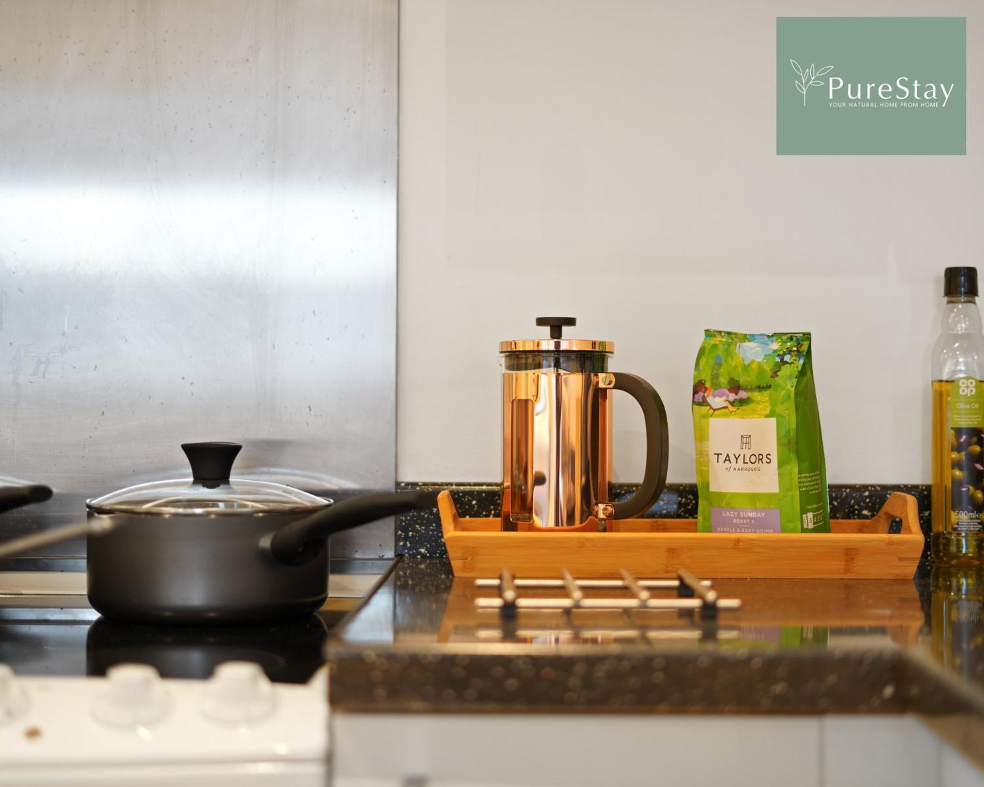 Stunning Two Bed Leamington Apartment With Free Wifi By Purestay Short Lets & Serviced Accommodation Exteriér fotografie